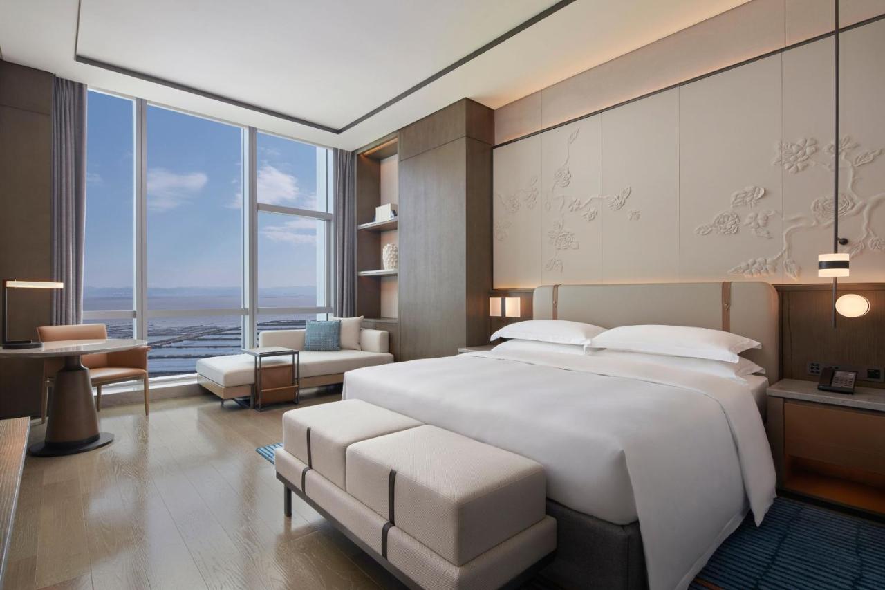 Courtyard By Marriott Wenzhou Yueqing Hotel Bagian luar foto